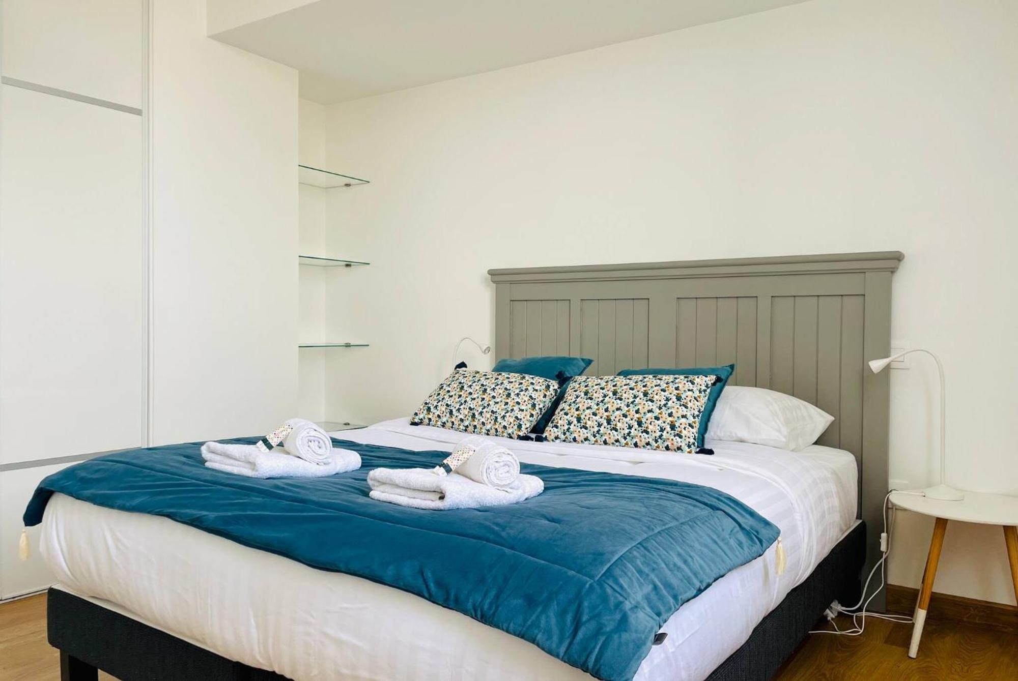 L Echappee Rochelaise - Hypercentre Parking Prive Apartment *