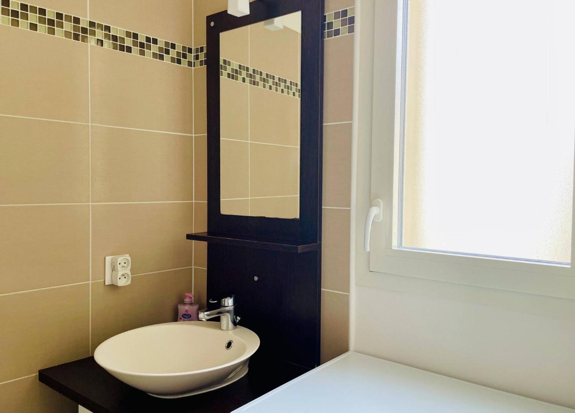 L Echappee Rochelaise - Hypercentre Parking Prive Apartment